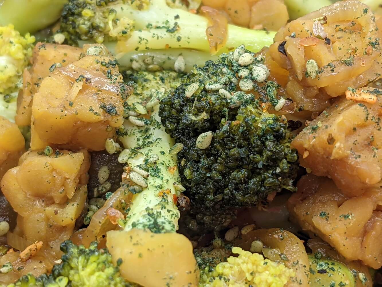 Rebellicious - tempeh saltato con broccoli